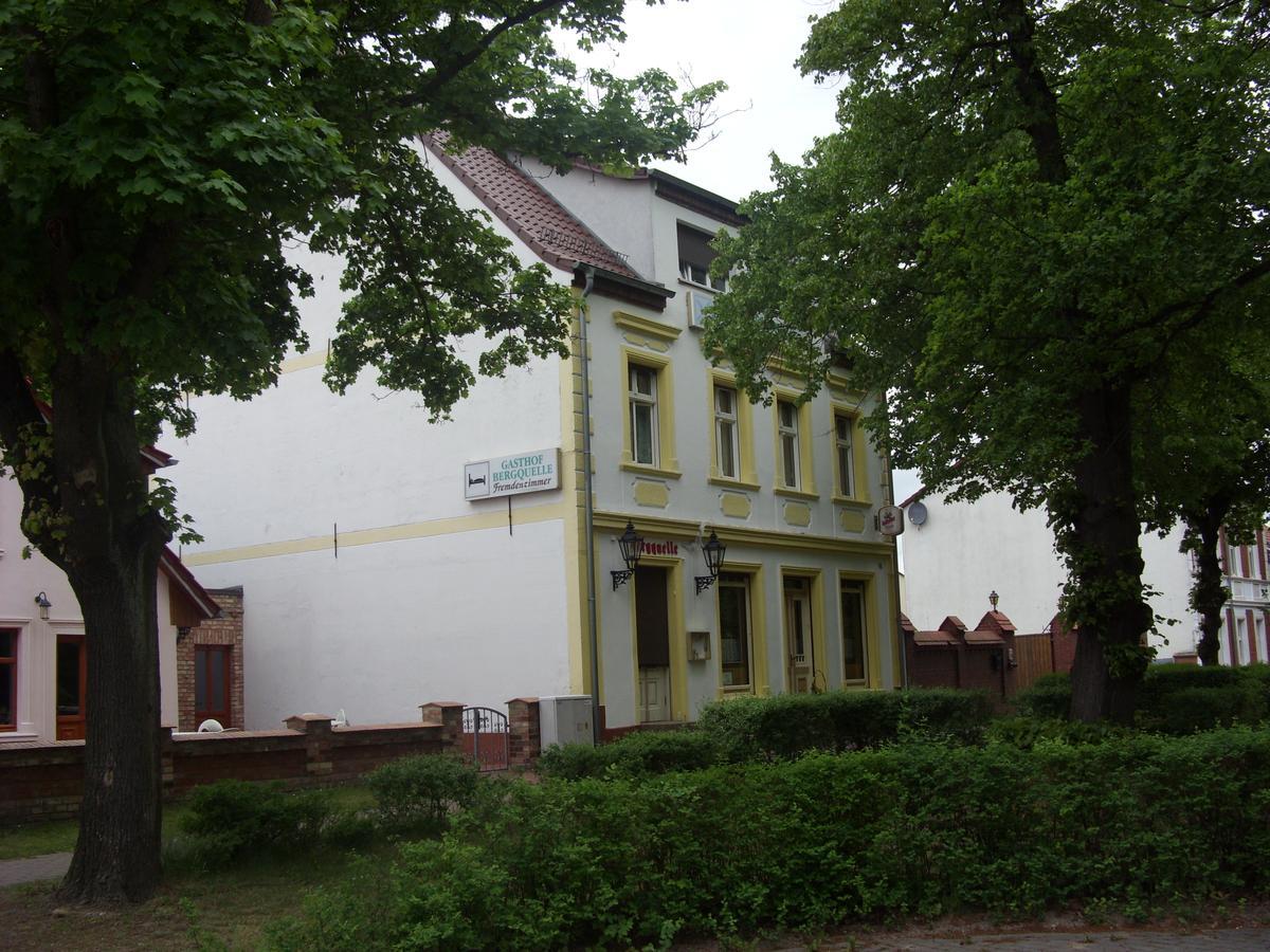 Gasthof Bergquelle Hotel Wandlitz Buitenkant foto